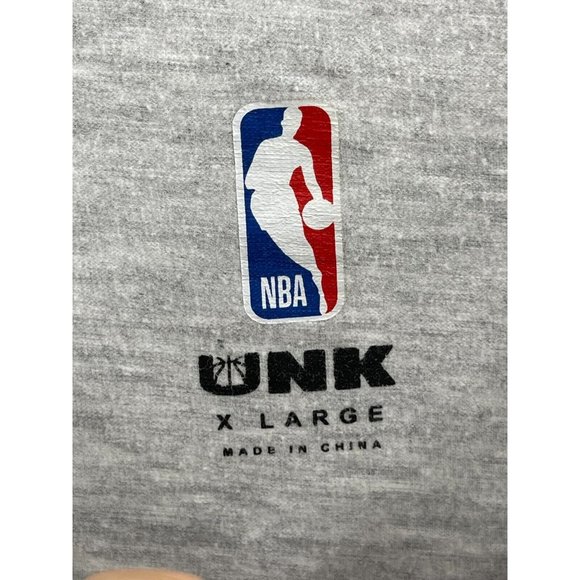 Philadelphia 76ers Basketball Men's Graphic Long Sleeve T Shirt Size XL Gray NBA - Picture 3 of 8